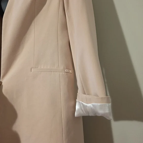 Calvin Klein Pink Collarless Blazer + Purple Ruffle Trim Short Sleeve - sz 8 Lot - Picture 4 of 11